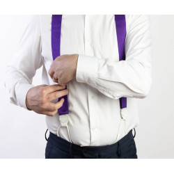 Bretelle viola nastro rigido con finiture in pelle bianca con regolatori di lunghezza nickel